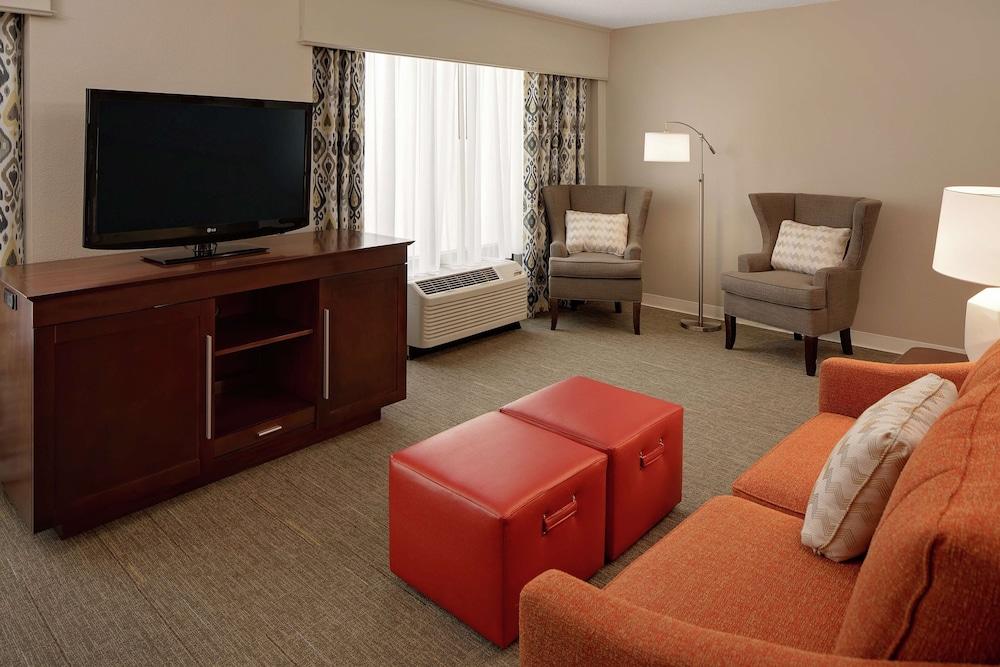 Hampton Inn Louisville Downtown Экстерьер фото