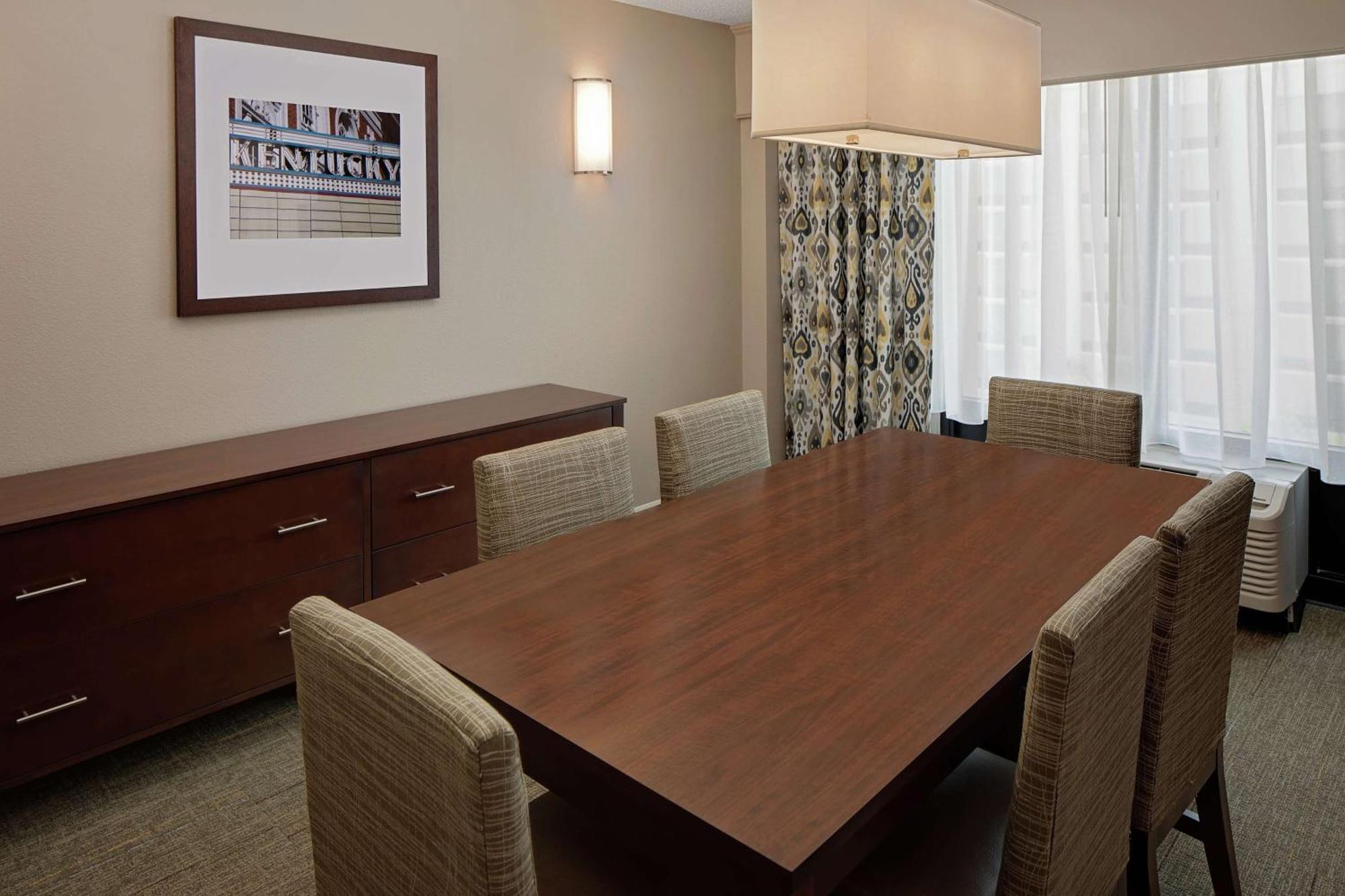 Hampton Inn Louisville Downtown Экстерьер фото