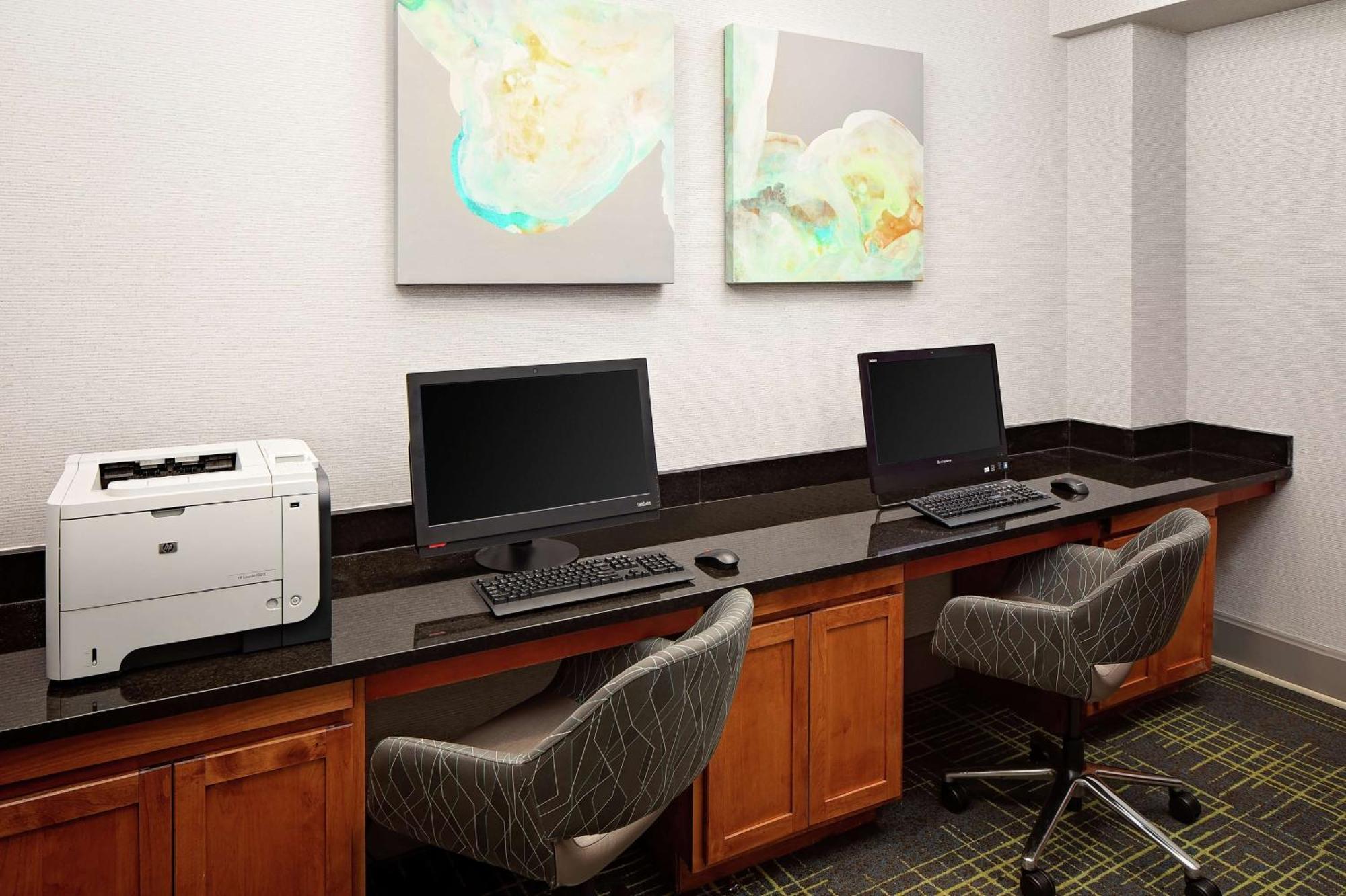 Hampton Inn Louisville Downtown Экстерьер фото
