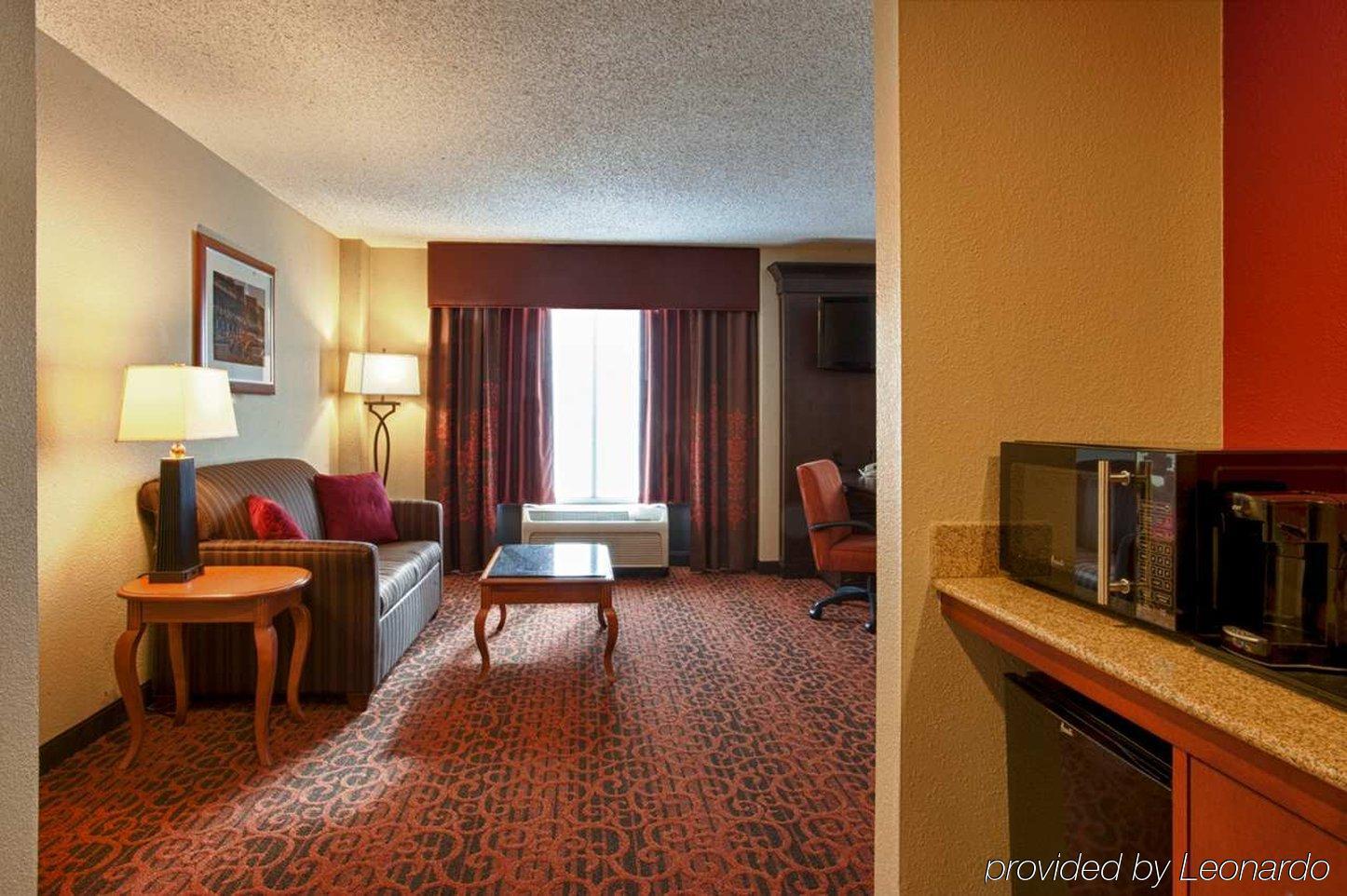 Hampton Inn Louisville Downtown Номер фото
