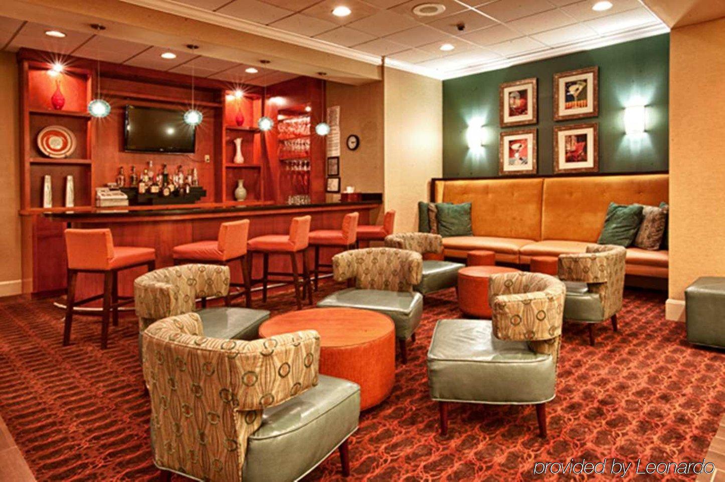 Hampton Inn Louisville Downtown Ресторан фото